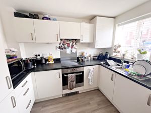 Kitchen- click for photo gallery